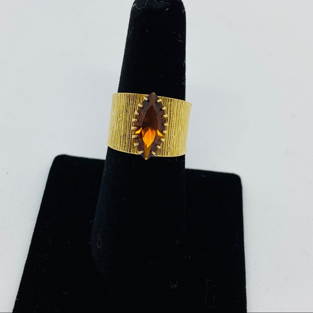 Vintage style Gold Ring - Picture 1 of 7